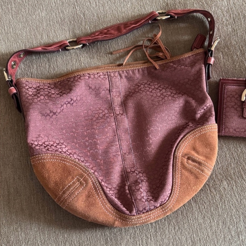 ❌SOLD❌Coach Shoulder Bag